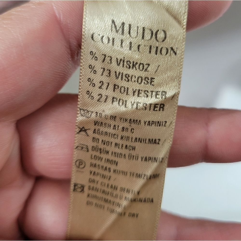Mudo collection cropped blouse - Picture 5 of 8